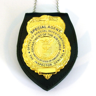 Insignia de policía de Emblema de metal chapado en oro brillante hecho a medida