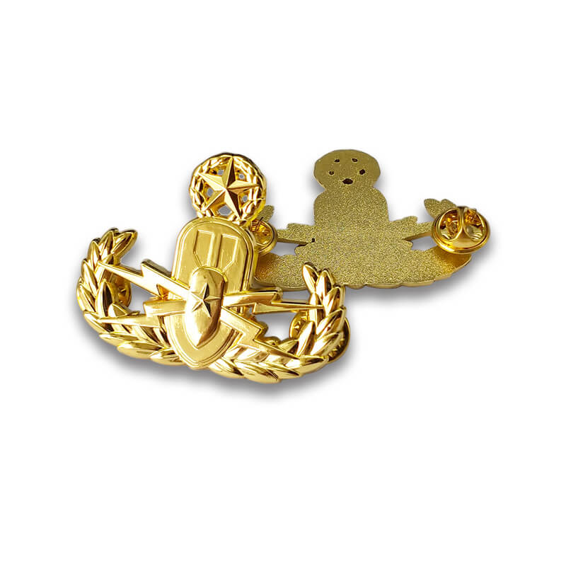 Mini insignia de la policía militar de oro de bronce